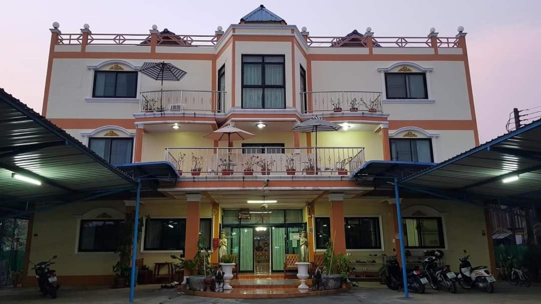 Kasithorn Apartment'S & Hotel Phetchabun Exterior foto